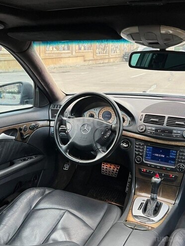 Mercedes E 320 2002, 290,260 km - 3.2 l - Bakı
