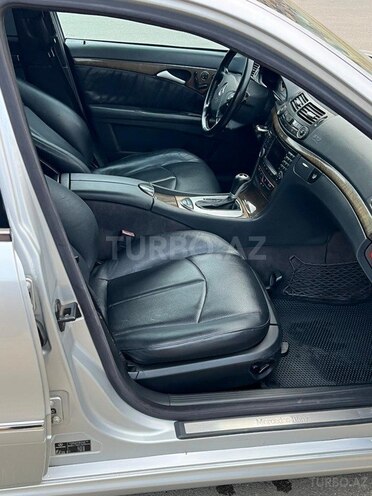 Mercedes E 320 2002, 290,260 km - 3.2 l - Bakı