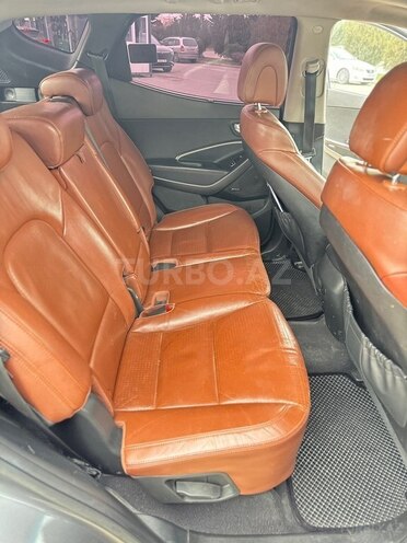 Hyundai Santa Fe-9