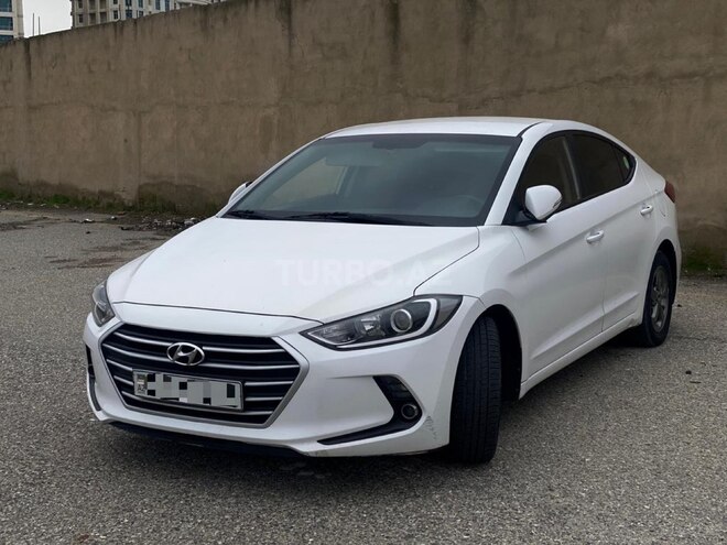 Hyundai Elantra 2015, 220,000 km - 1.6 l - Bakı
