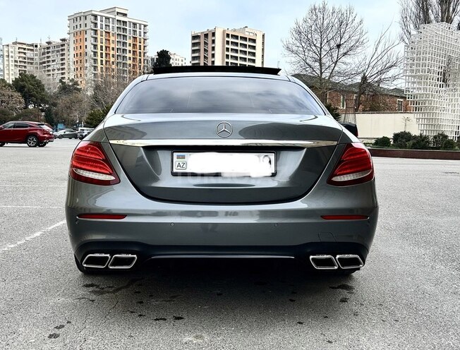 Mercedes E 220 d-10