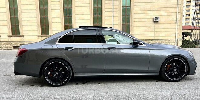 Mercedes E 220 d-8