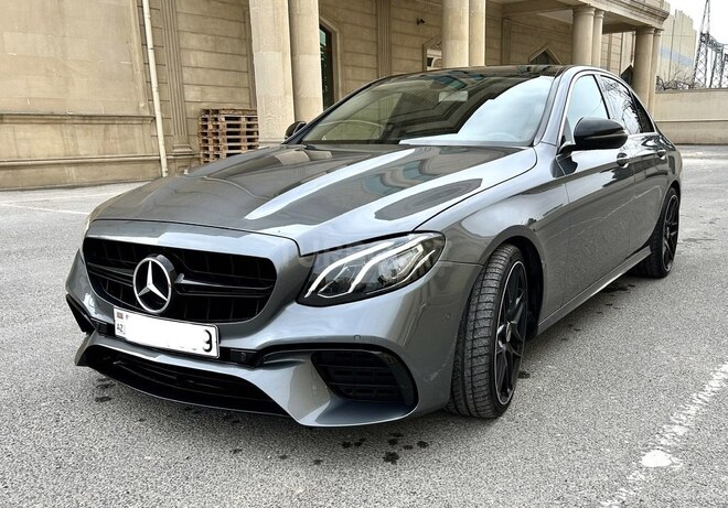 Mercedes E 220 d-5