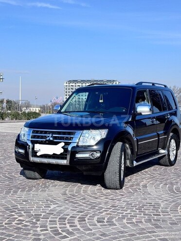 Mitsubishi Pajero 2017, 152,644 km - 3.8 l - Şəmkir