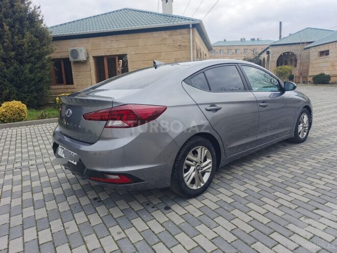 Hyundai Elantra 2019, 110,300 km - 2.0 l - Bakı