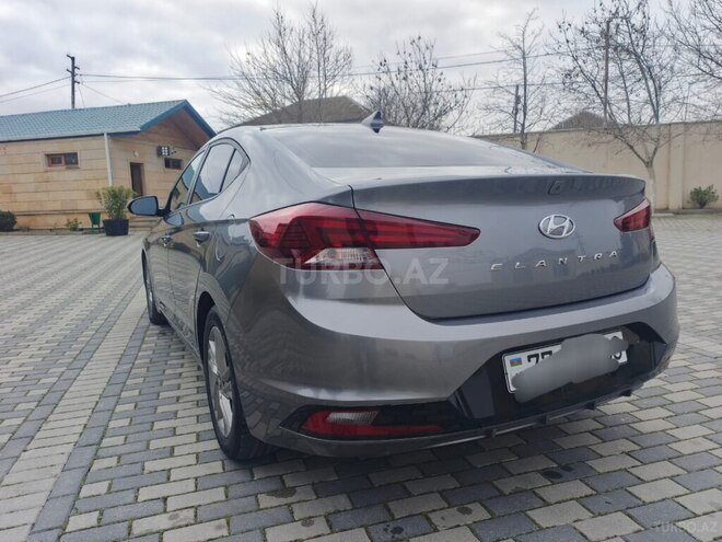 Hyundai Elantra 2019, 110,300 km - 2.0 l - Bakı