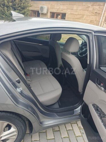 Hyundai Elantra 2019, 110,300 km - 2.0 l - Bakı