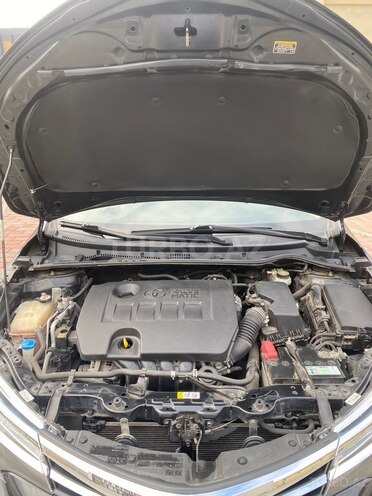 Toyota Corolla 2018, 100,000 km - 1.6 l - Bakı