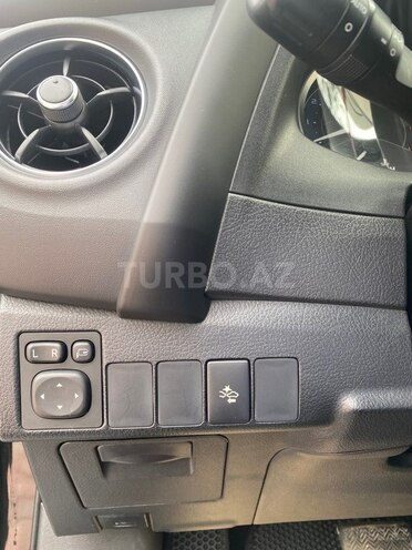 Toyota Corolla 2018, 100,000 km - 1.6 l - Bakı