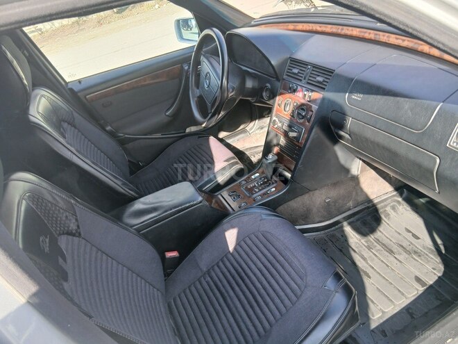 Mercedes C 220 1999, 427,000 km - 2.2 л - Ağdam