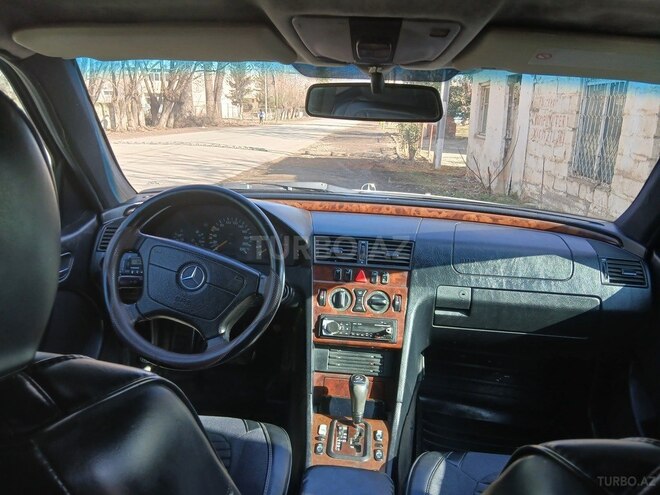 Mercedes C 220 1999, 427,000 km - 2.2 л - Ağdam