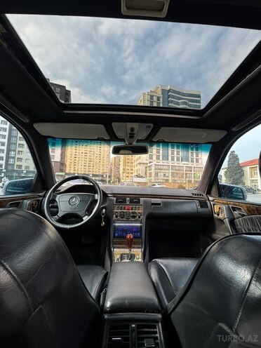 Mercedes E 230 1995, 403,064 km - 2.3 l - Bakı