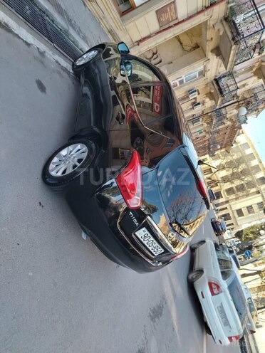 Nissan Tiida 2013, 169,000 km - 1.6 l - Şəki