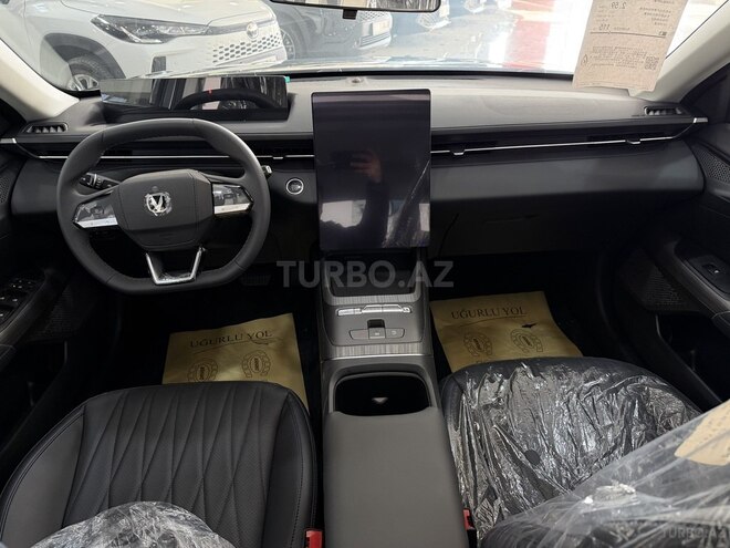 Changan Qiyuan A05-14