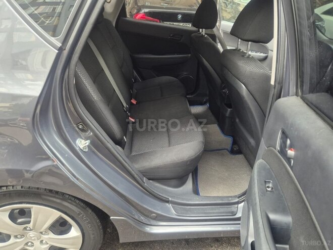 Hyundai i30 2011, 297,710 km - 1.6 л - Bakı