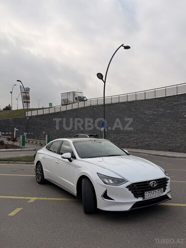 Hyundai Sonata-3