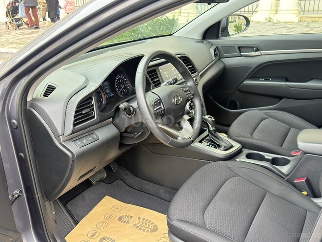 Hyundai Elantra 2019, 170,000 km - 2.0 l - Bakı