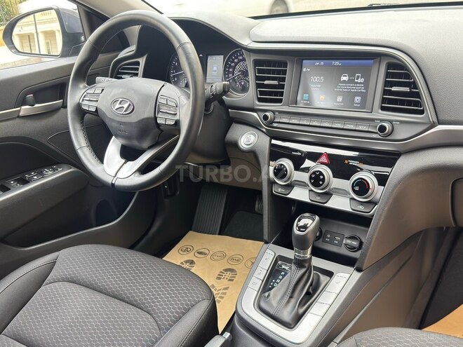 Hyundai Elantra 2019, 170,000 km - 2.0 l - Bakı