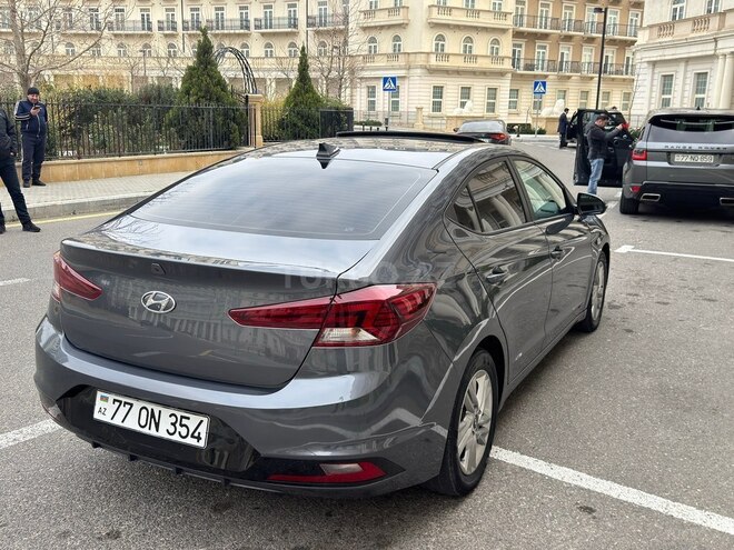 Hyundai Elantra 2019, 170,000 km - 2.0 l - Bakı