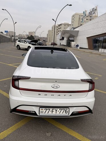 Hyundai Sonata-6