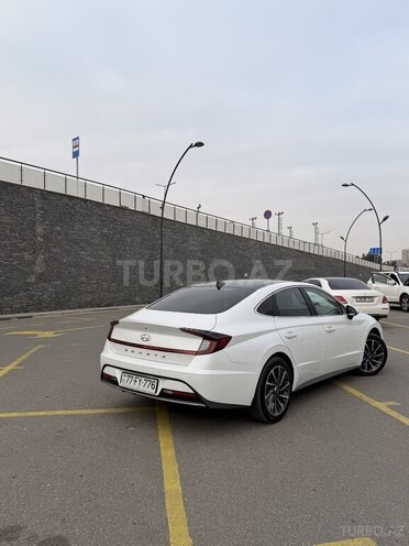 Hyundai Sonata-8