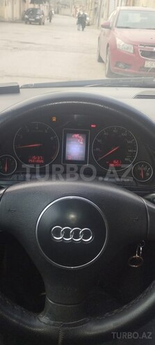 Audi A4 2002, 284,000 km - 1.8 l - Bakı