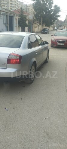 Audi A4 2002, 284,000 km - 1.8 l - Bakı