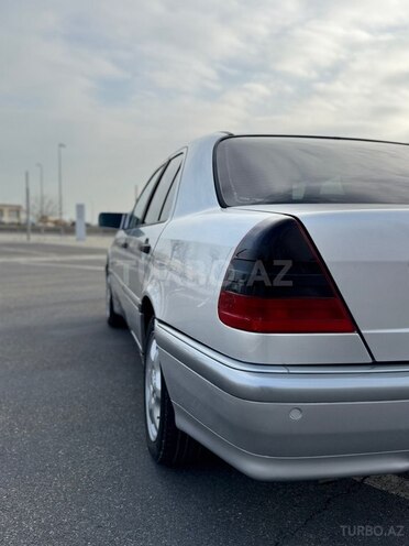 Mercedes C 180-6