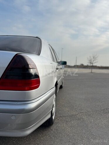 Mercedes C 180-8