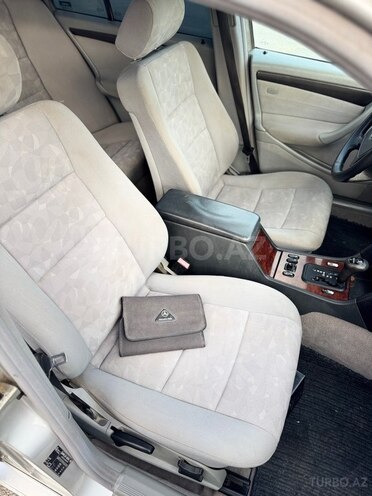 Mercedes C 180-11