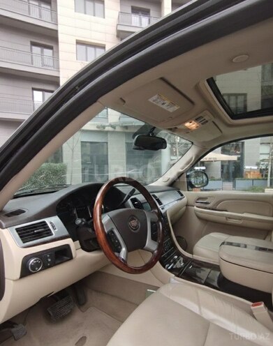 Cadillac Escalade 2008, 305,000 km - 6.2 l - Bakı