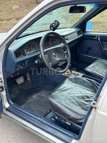 Mercedes 190 1990, 239,000 km - 2.0 l - Bakı