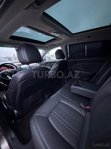 Kia Sportage 2011, 290,000 km - 2.0 l - Bakı