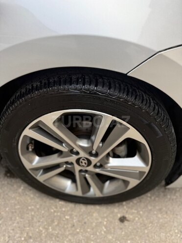 Hyundai Avante 2018, 45,000 km - 1.6 л - Bakı