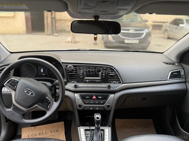 Hyundai Avante 2018, 45,000 km - 1.6 л - Bakı