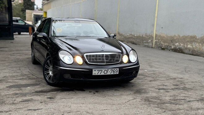 Mercedes E 200 2002, 263,000 km - 2.2 l - Bakı