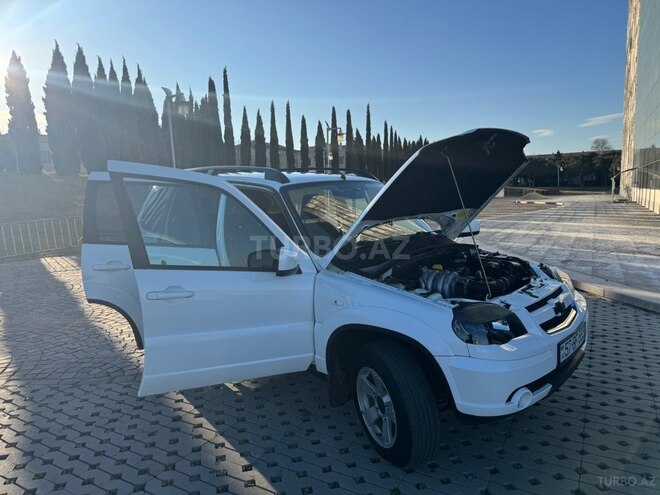Chevrolet Niva-3