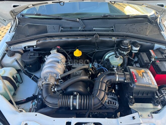 Chevrolet Niva-4