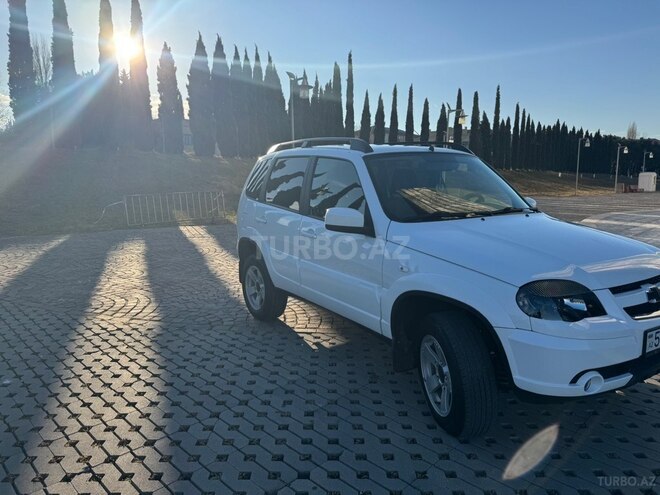 Chevrolet Niva-14