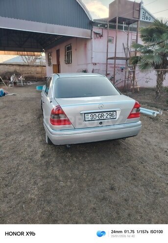 Mercedes C 200 1995, 372,296 km - 2.0 l - Bakı