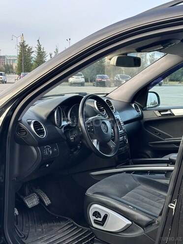 Mercedes ML 350 4MATIC 2006, 300,000 km - 3.5 l - Bakı