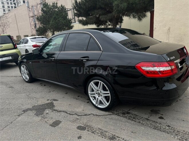Mercedes E 250 2011, 272,524 km - 1.8 l - Bakı