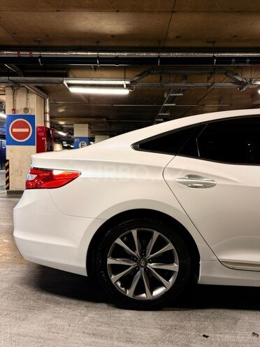 Hyundai Grandeur 2015, 194,000 km - 2.2 l - Bakı