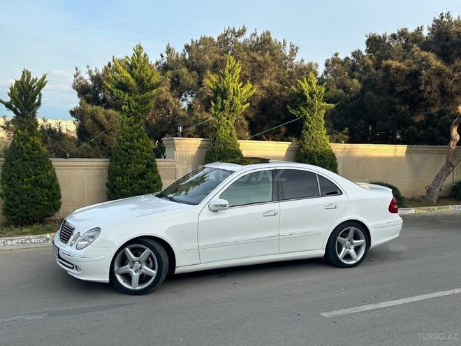 Mercedes E 320 2002, 297,000 km - 3.2 l - Bakı