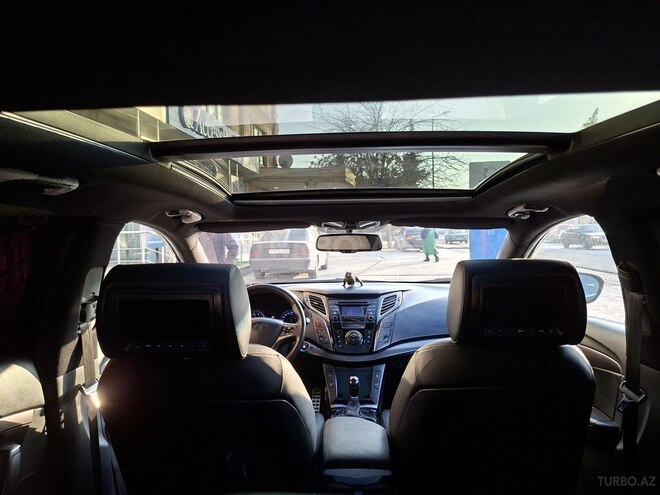 Hyundai i40 2011, 175,000 km - 2.0 l - Salyan