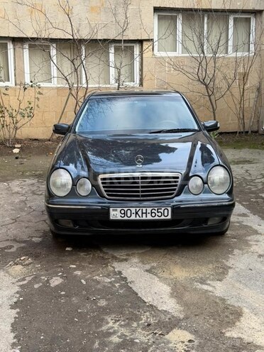 Mercedes E 240 2000, 290,000 km - 2.4 l - Bakı