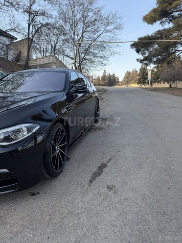 BMW 528-8