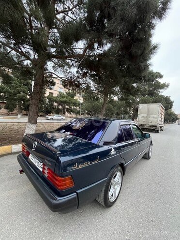 Mercedes 190 1992, 260,000 km - 1.8 l - Sumqayıt