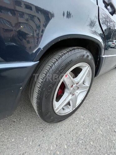 Mercedes 190 1992, 260,000 km - 1.8 l - Sumqayıt
