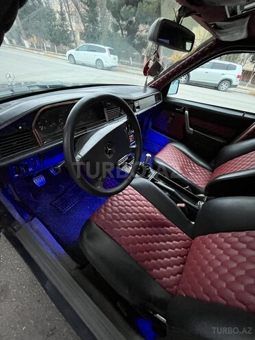 Mercedes 190 1992, 260,000 km - 1.8 l - Sumqayıt